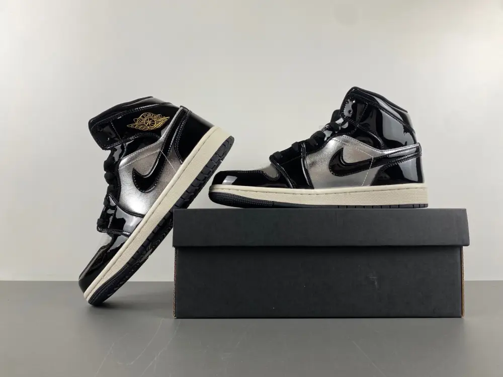 Air Jordan 1 Mid SE 