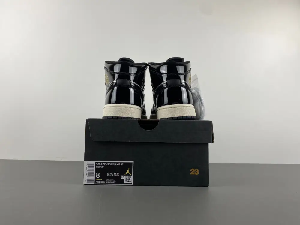 Air Jordan 1 Mid SE 