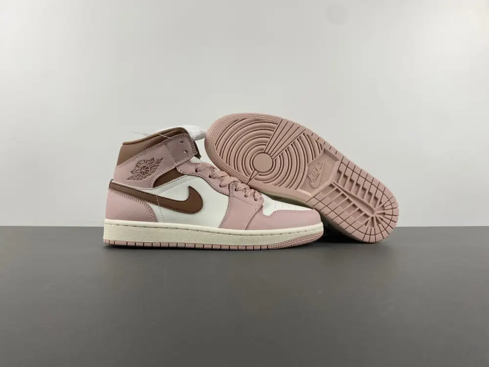 Air Jordan 1 Mid Feasts 