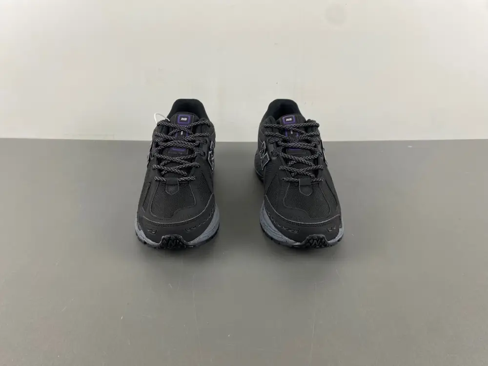 New Balance 1906R 