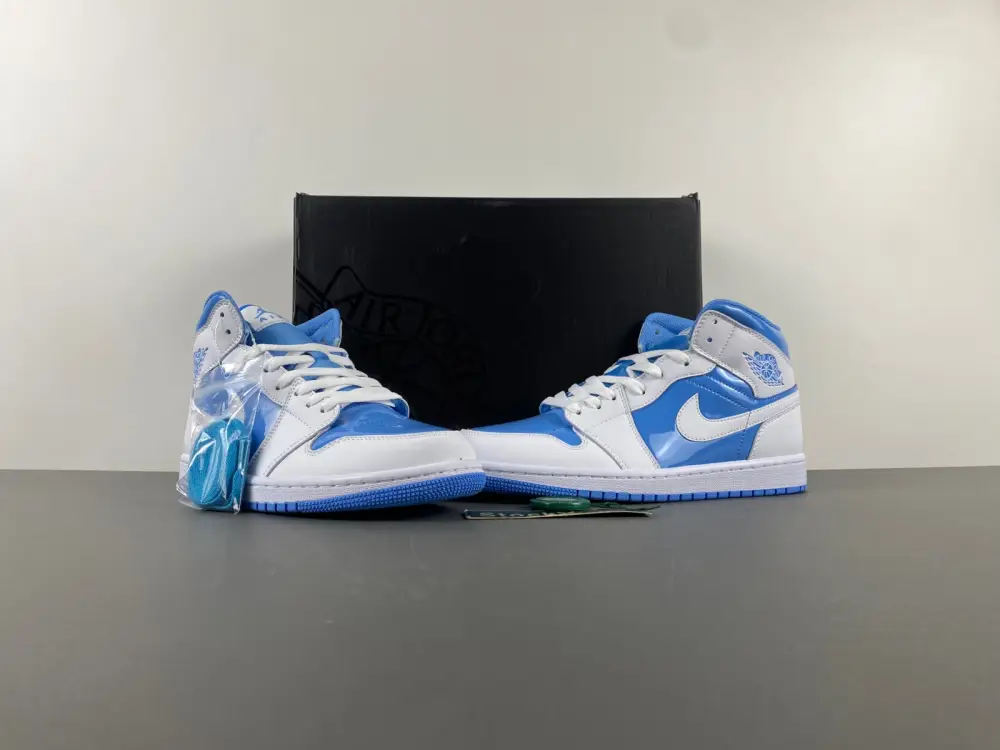 Jordan 1 Mid Legend Blue  EAB2383