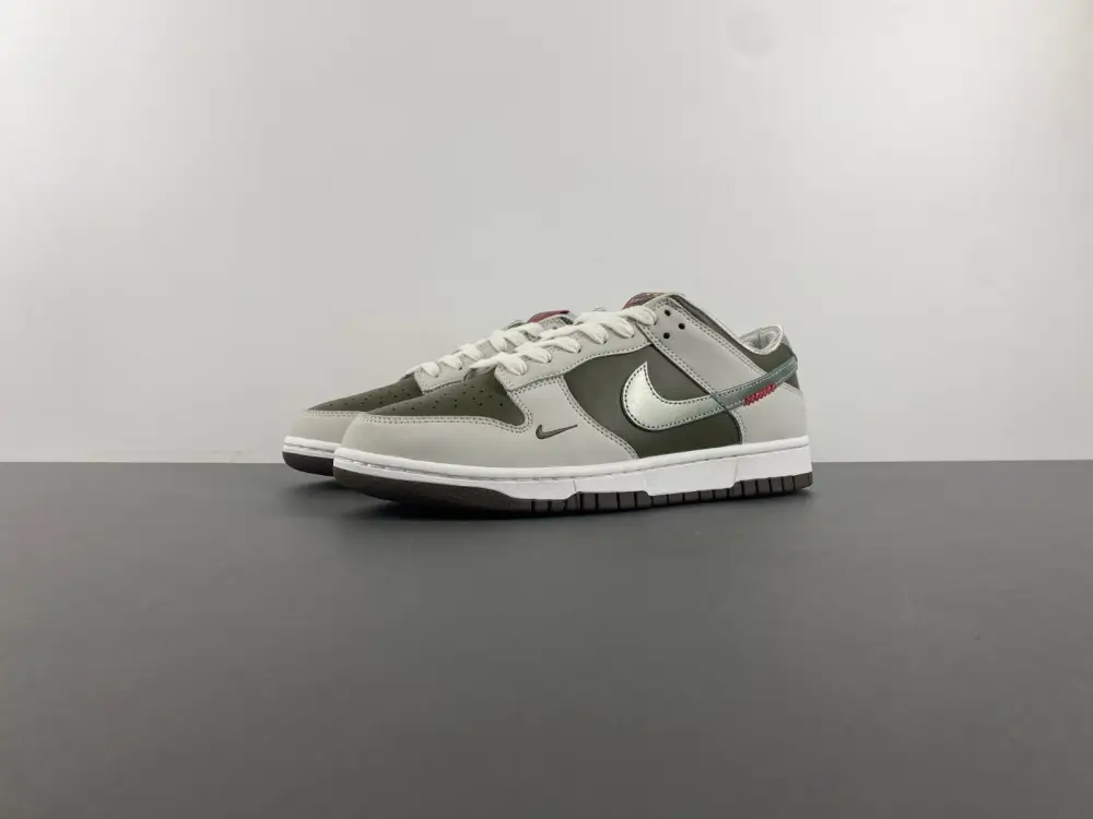 Nike Dunk Low 