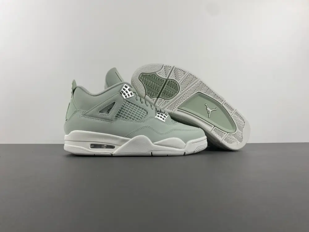 Air Jordan 4 