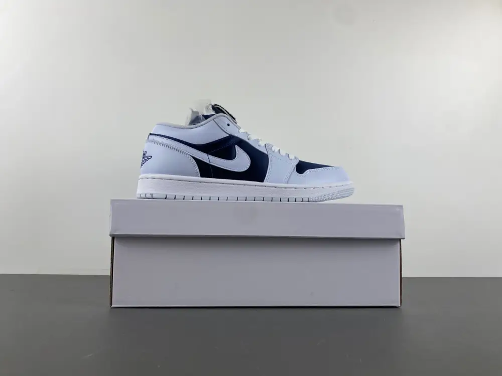 Air Jordan 1 Low SE Football Grey White Gym Red Midnight Navy 