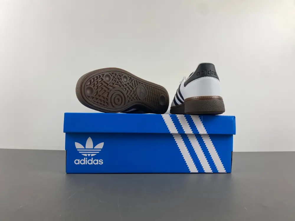 adidas HANDBALL 