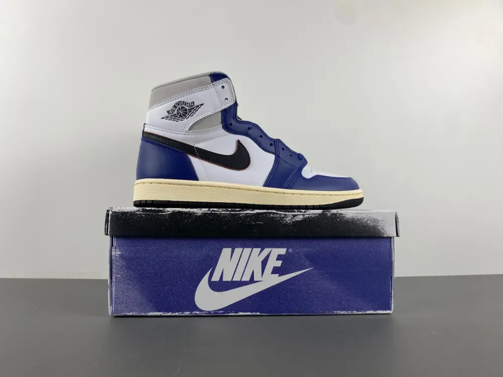 Air Jordan 1 High OG 