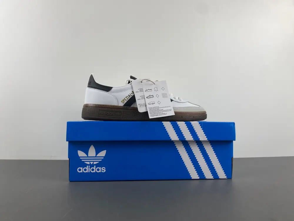 adidas HANDBALL 