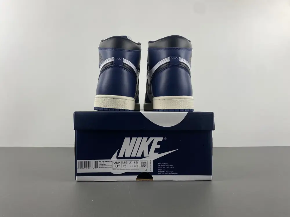 Jordan 1 Retro High OG Midnight Navy 