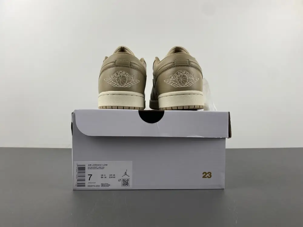 Air Jordan 1 Low 