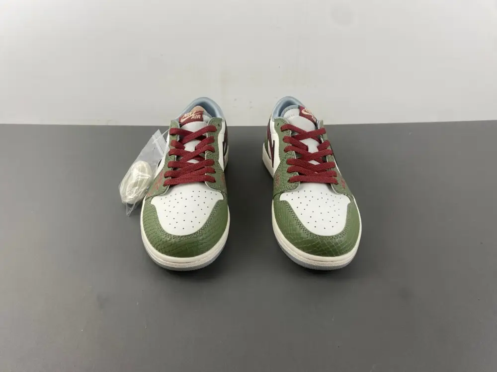 Air Jordan 1 Retro Low OG 'Year of the Dragon' 