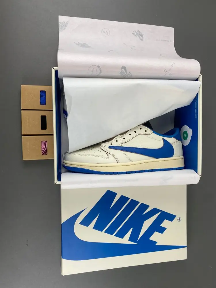 Travis Scott x Fragment x Air Jordan 1 Low OG 2.0 