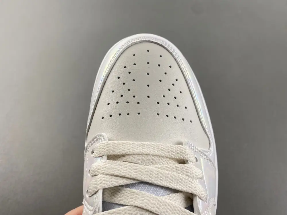 Air Jordan 1 Low SE 