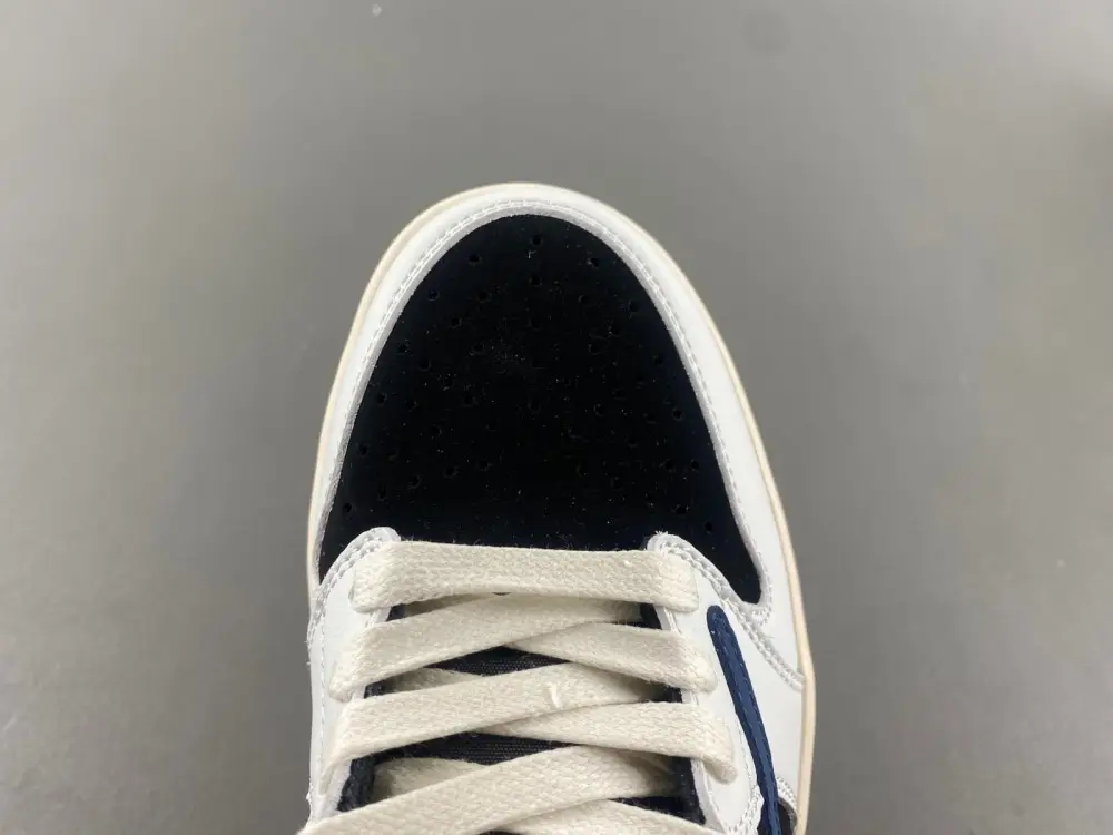Travis Scott x Air Jordan 1 Low OG 