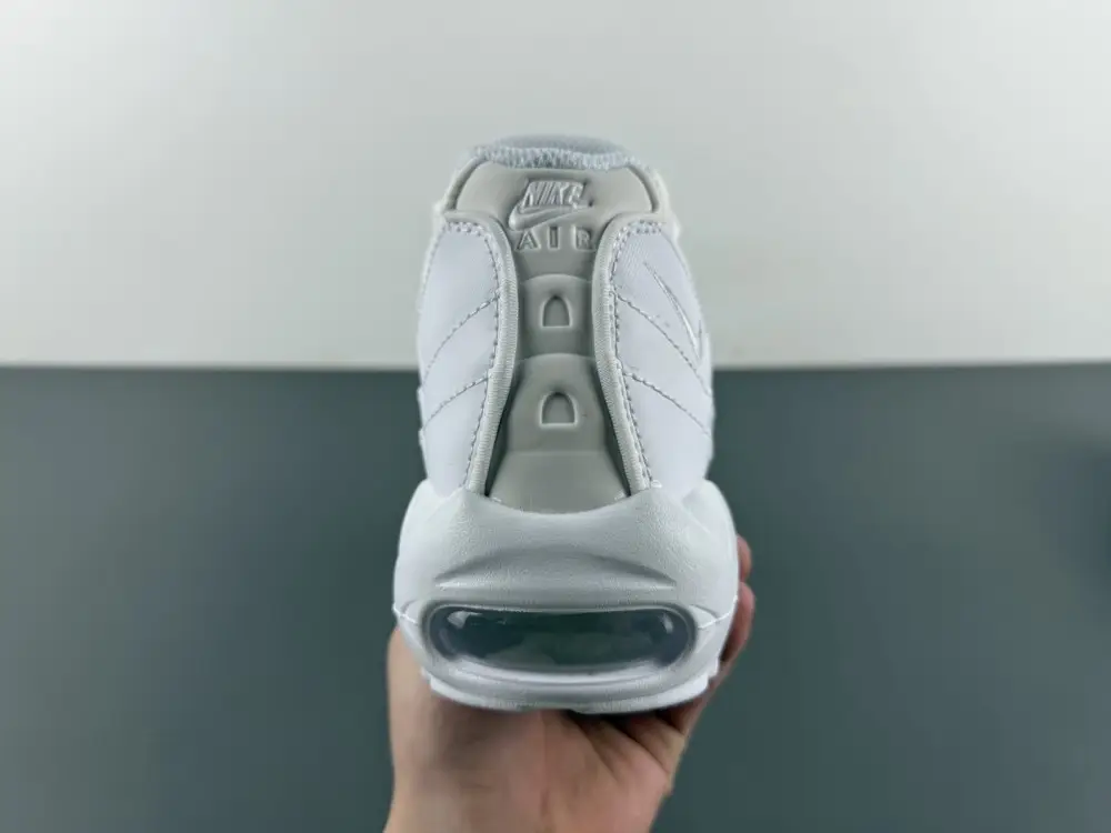 Nike Air Max 95 Essential 