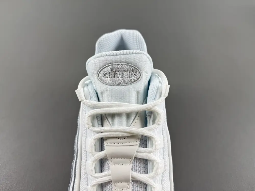 Nike Air Max 95 Essential 