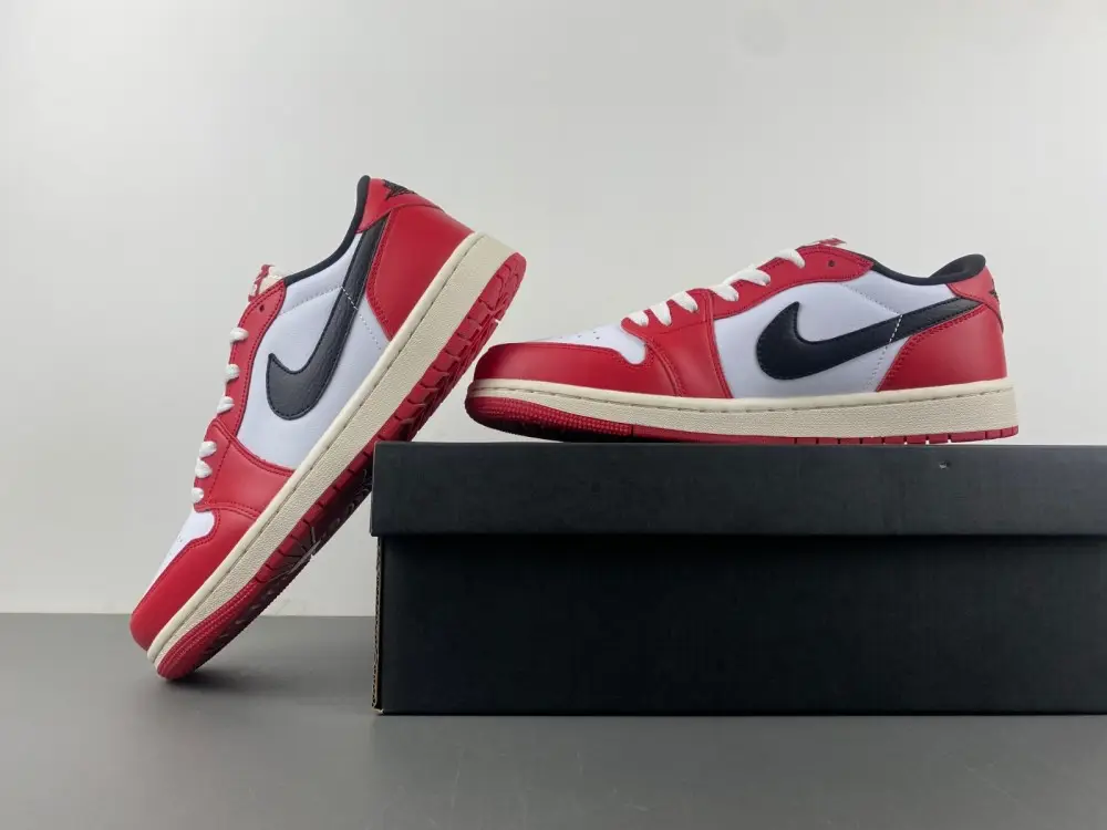 Air Jordan 1 Low OG 