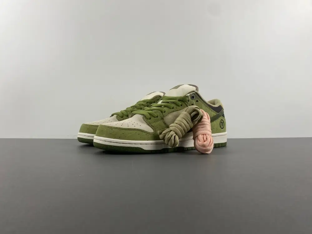 Yuto Horigome x Nike SB Dunk Low 