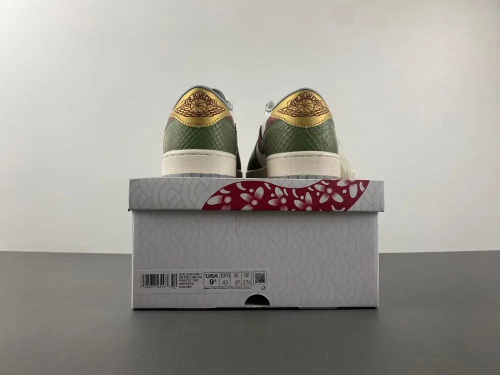 Air Jordan 1 Retro Low OG 'Year of the Dragon' 