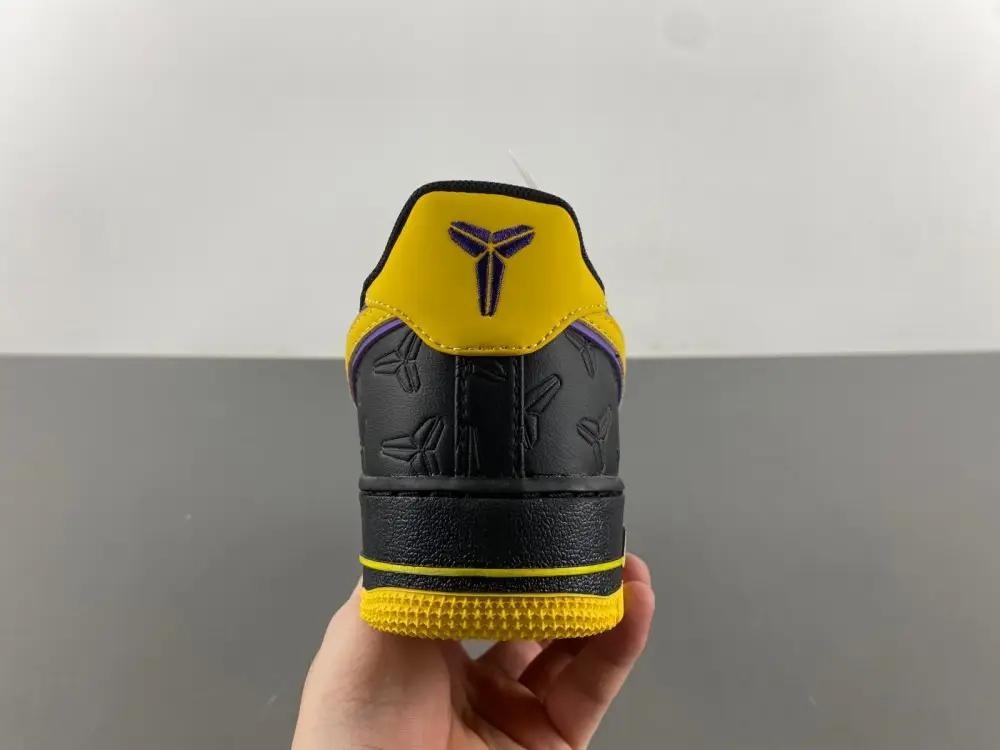 Kobe Bryant x Nike Air Force 1 Low 