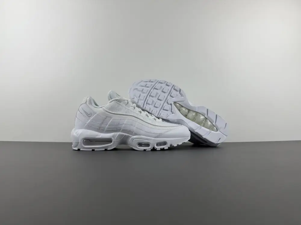 Nike Air Max 95 Essential 
