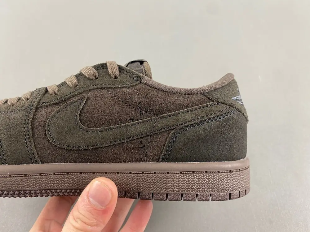Travis Scott x Air Jordan 1 Low OG 