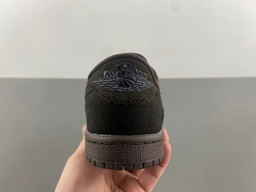 Travis Scott x Air Jordan 1 Low OG 