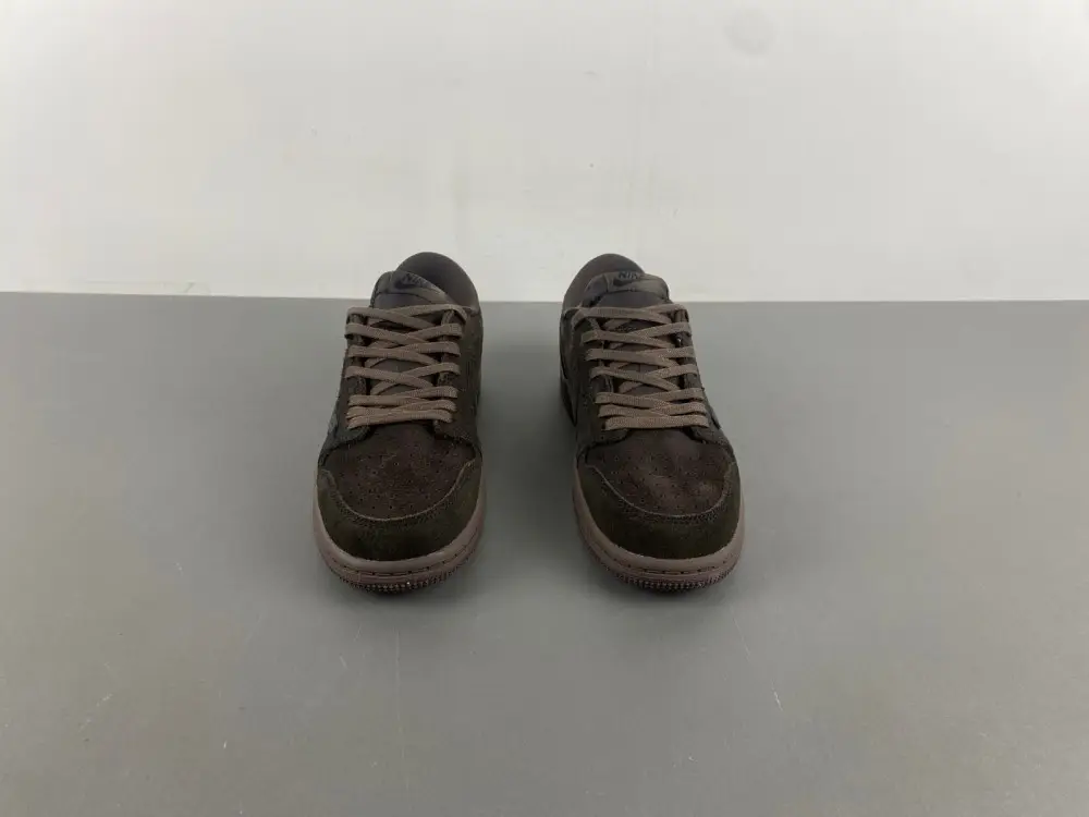 Travis Scott x Air Jordan 1 Low OG 