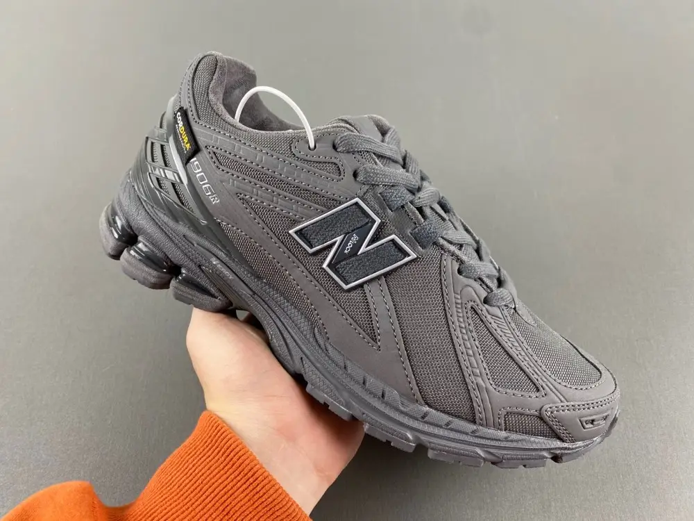 New Balance 1906R 