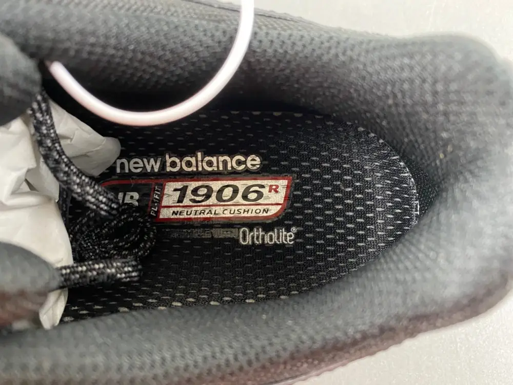 New Balance 1906R 