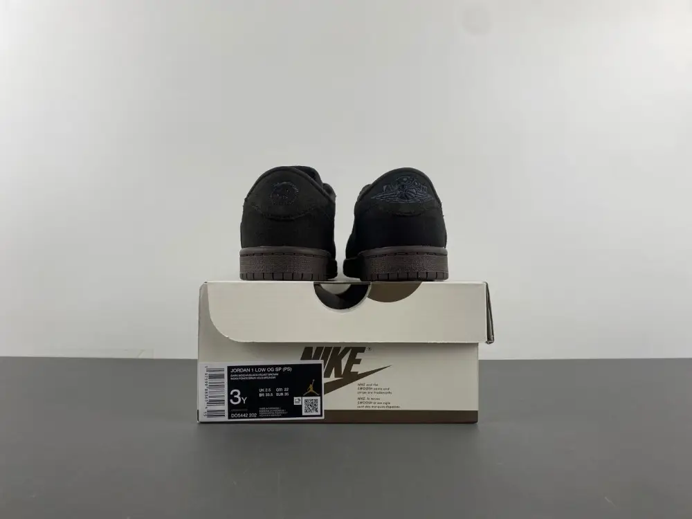 Travis Scott x Air Jordan 1 Low OG 