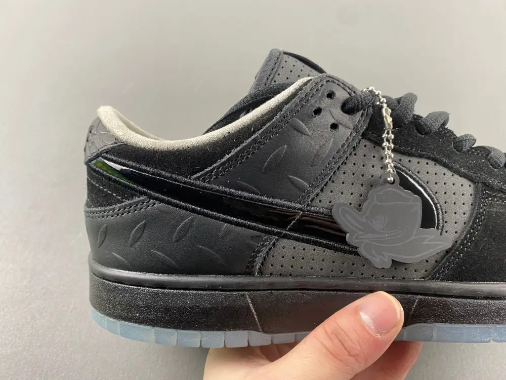 Division Street x Nike Dunk Low Lux 