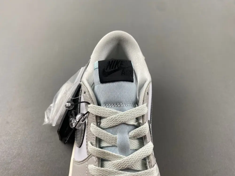Air Jordan 1 Retro Low 