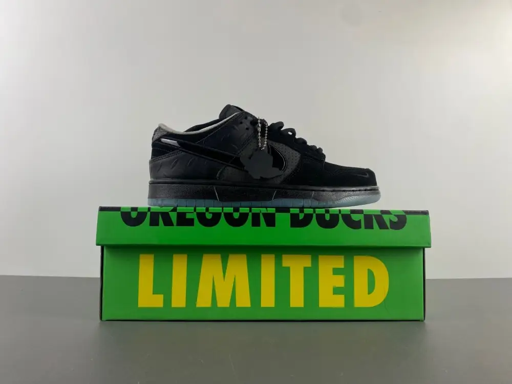 Division Street x Nike Dunk Low Lux 