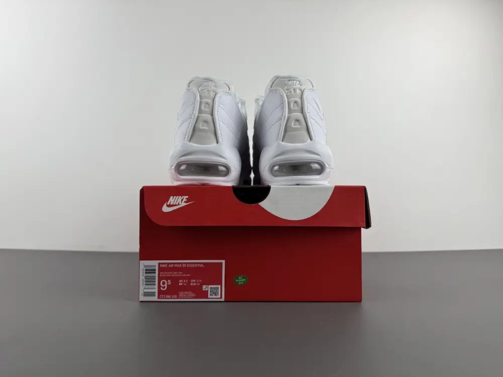 Nike Air Max 95 Essential 