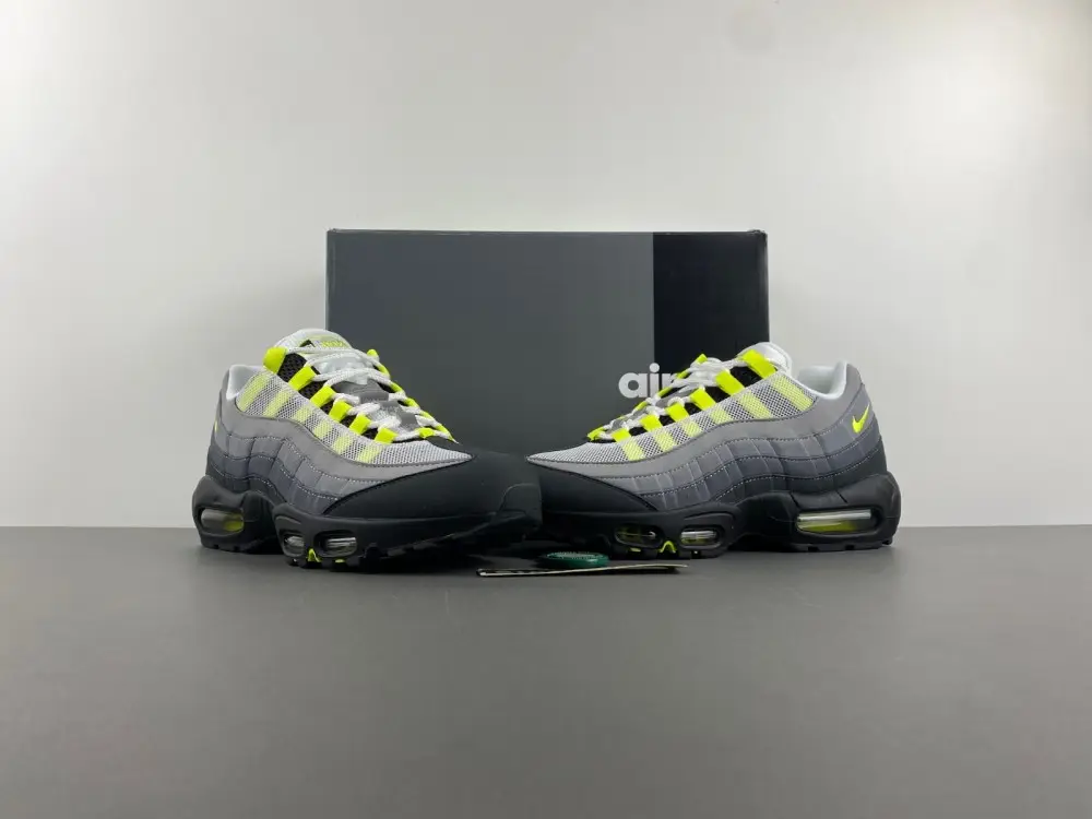 Air Max 95 OG 'Neon' 2020  FDBCD756