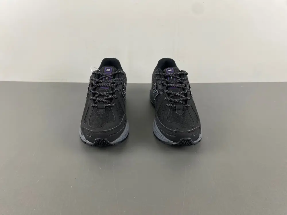New Balance 1906R 