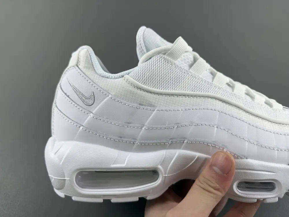 Nike Air Max 95 Essential 