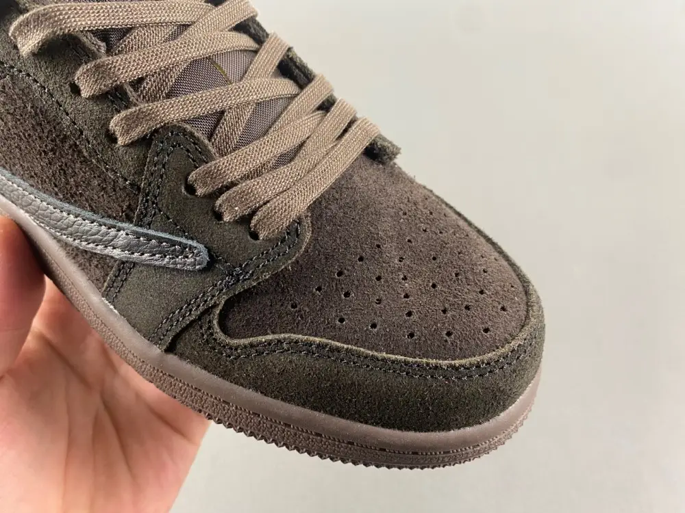 Travis Scott x Air Jordan 1 Low OG 