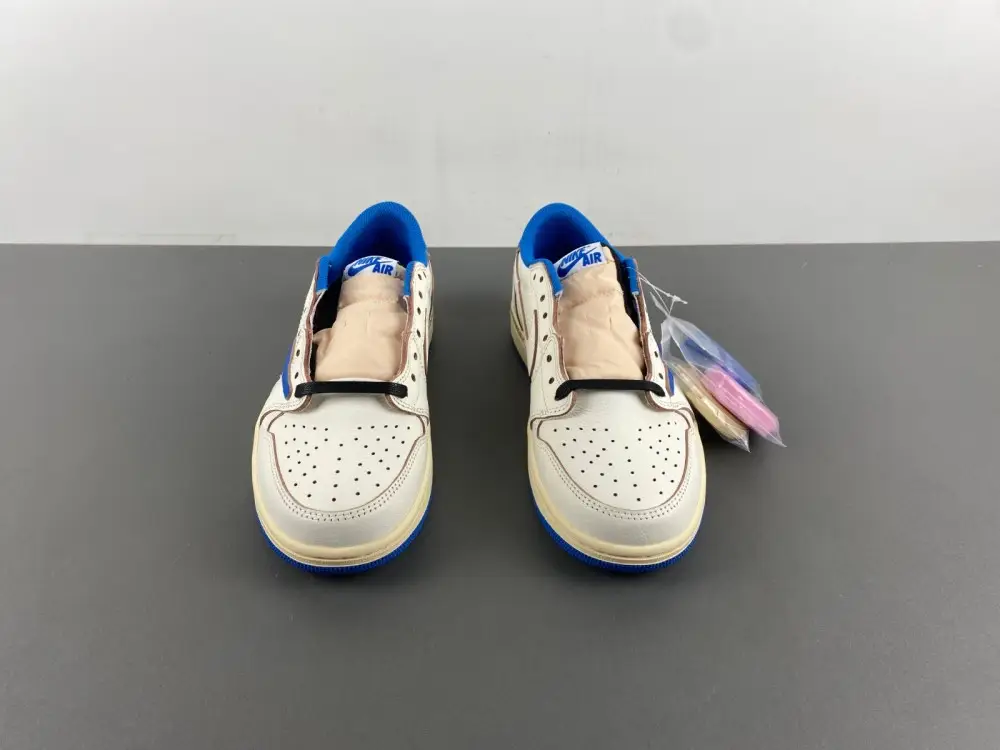Travis Scott x Fragment x Air Jordan 1 Low OG 