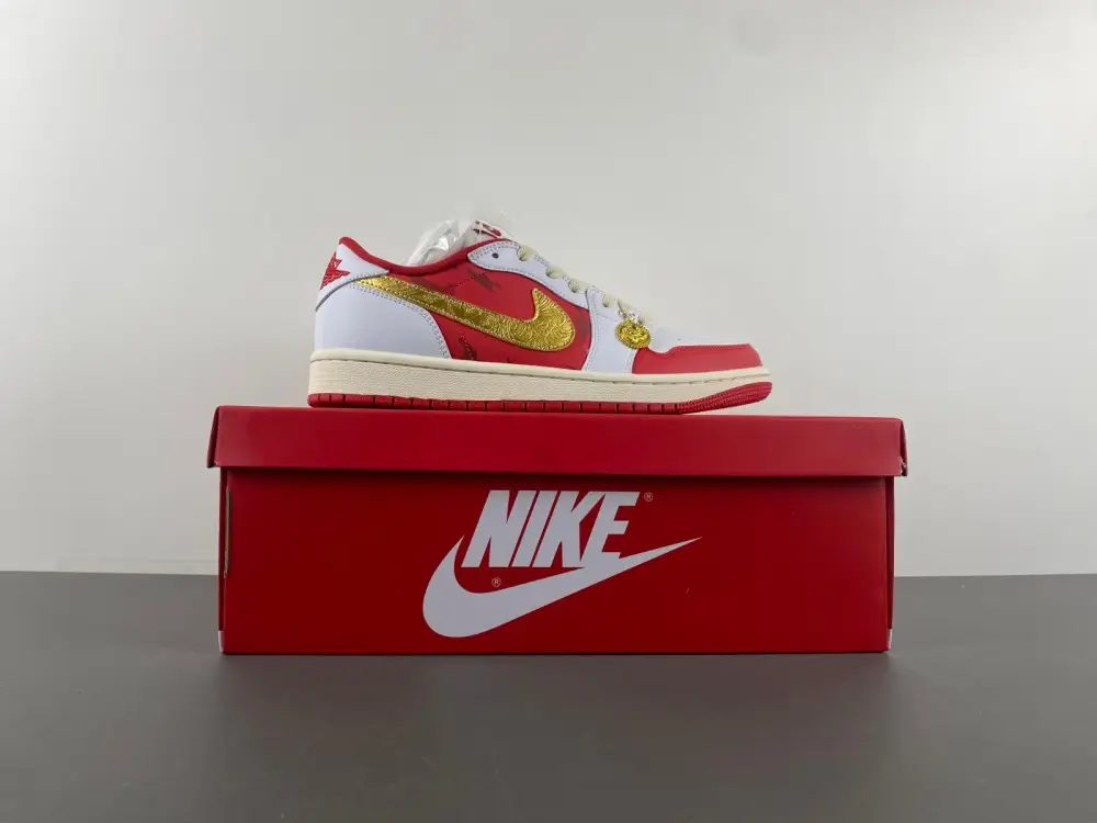 Air Jordan 1 Low 