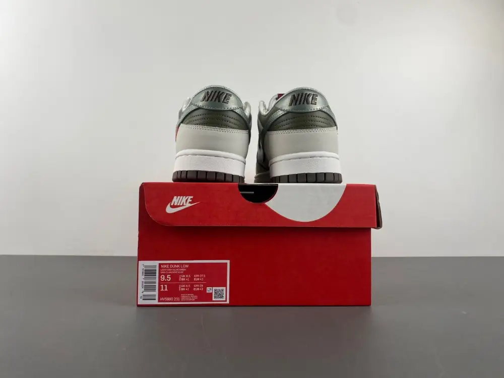 Nike Dunk Low 