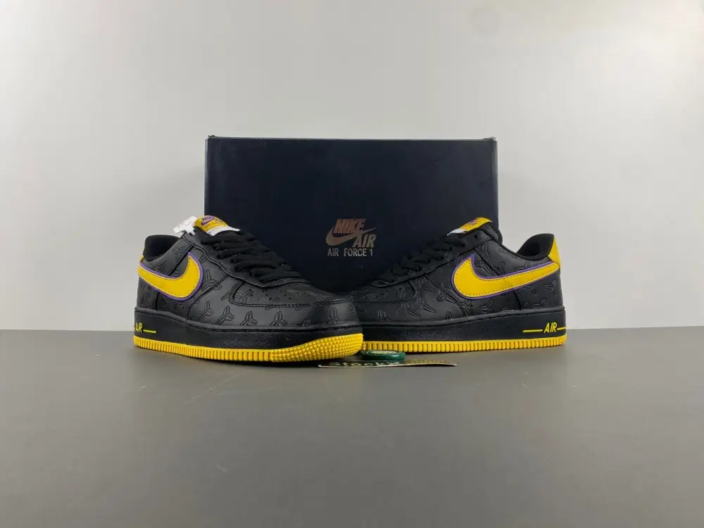 Kobe Bryant x Nike Air Force 1 Low  BDDCC1787