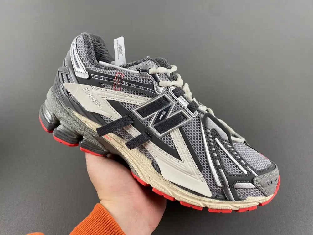 New Balance 1906R 