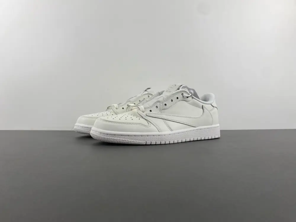 Travis Scott x Air Jordan 1 Low 