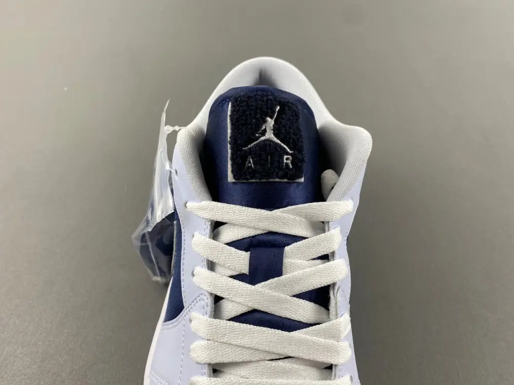 Air Jordan 1 Low 