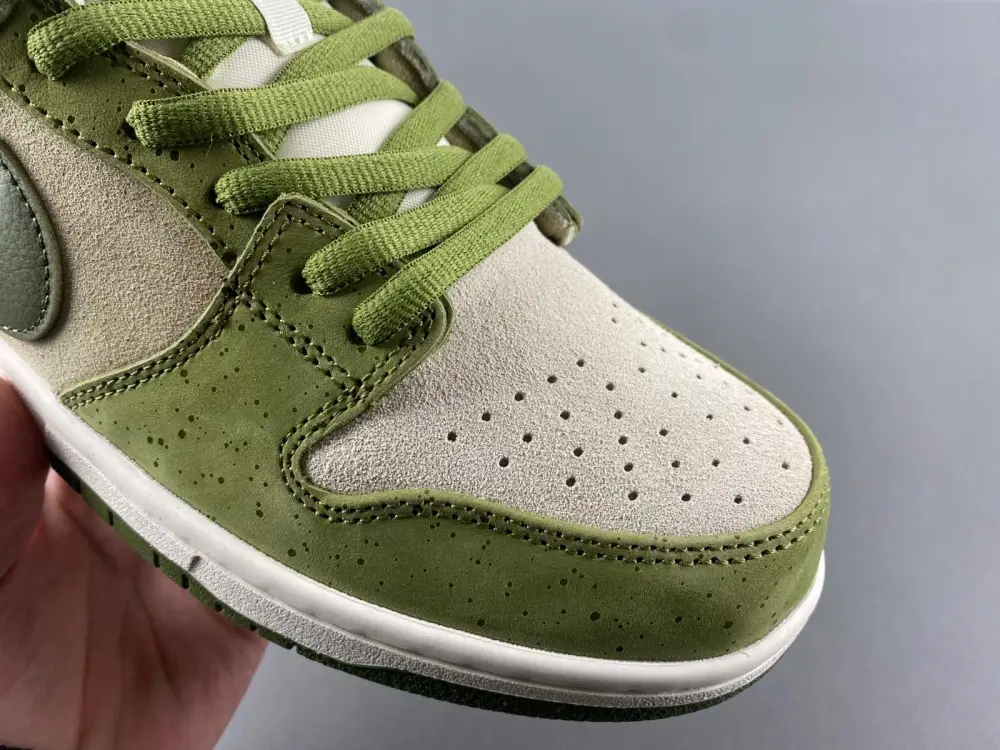 Yuto Horigome x Nike SB Dunk Low 