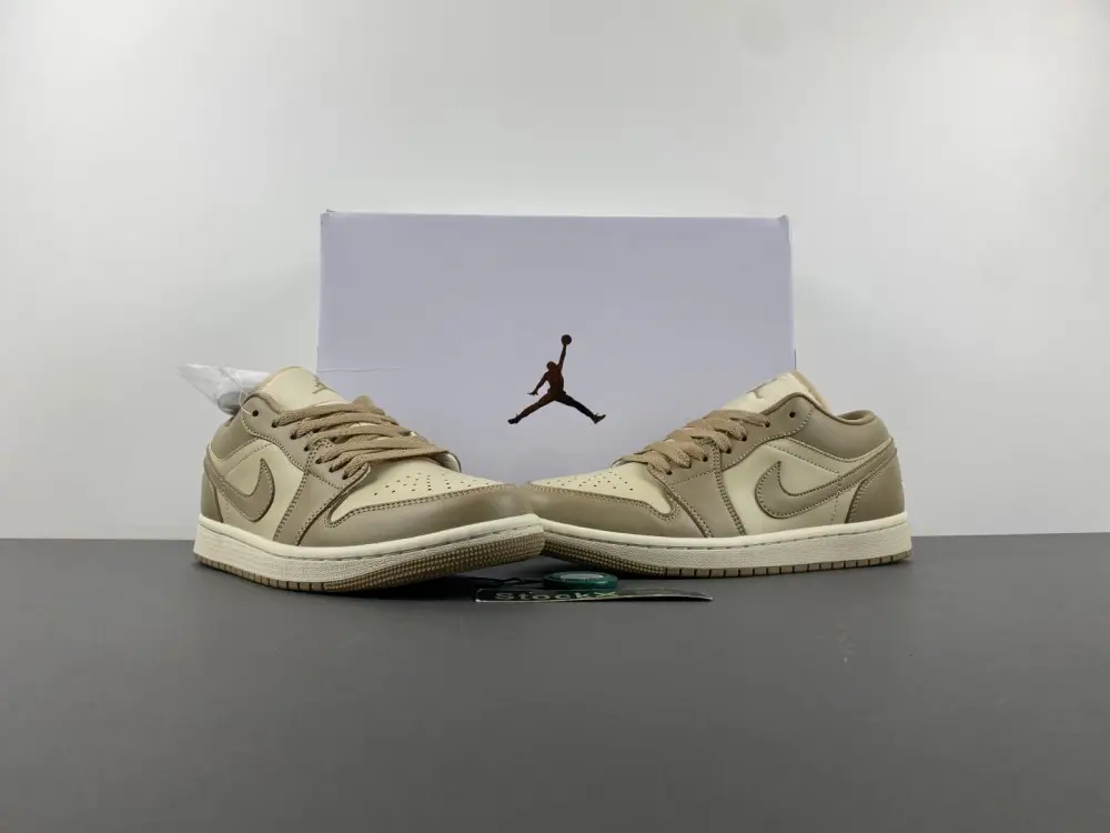 Air Jordan 1 Low 