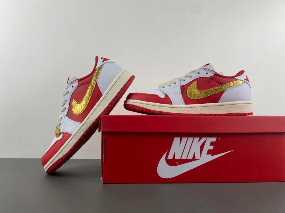 Air Jordan 1 Low 