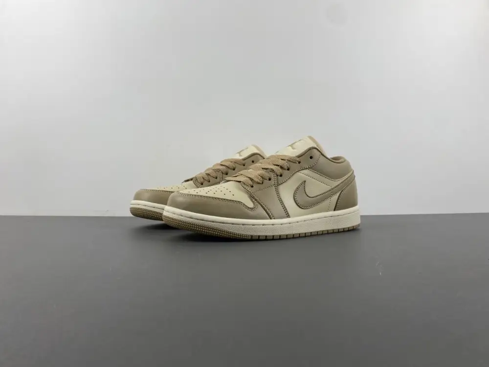 Air Jordan 1 Low 