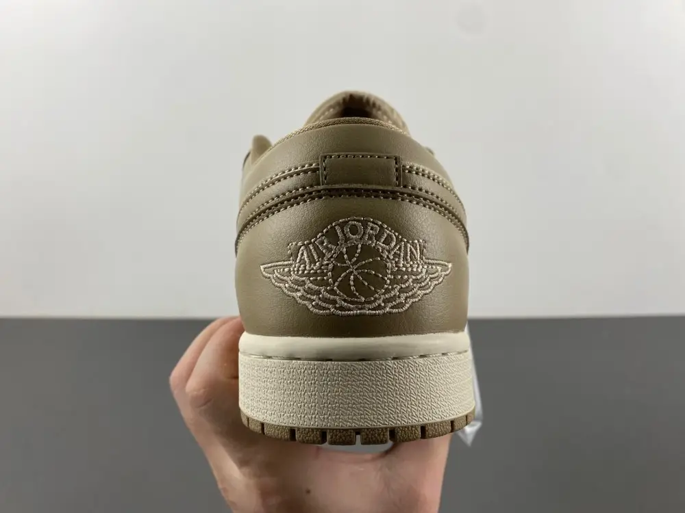 Air Jordan 1 Low 